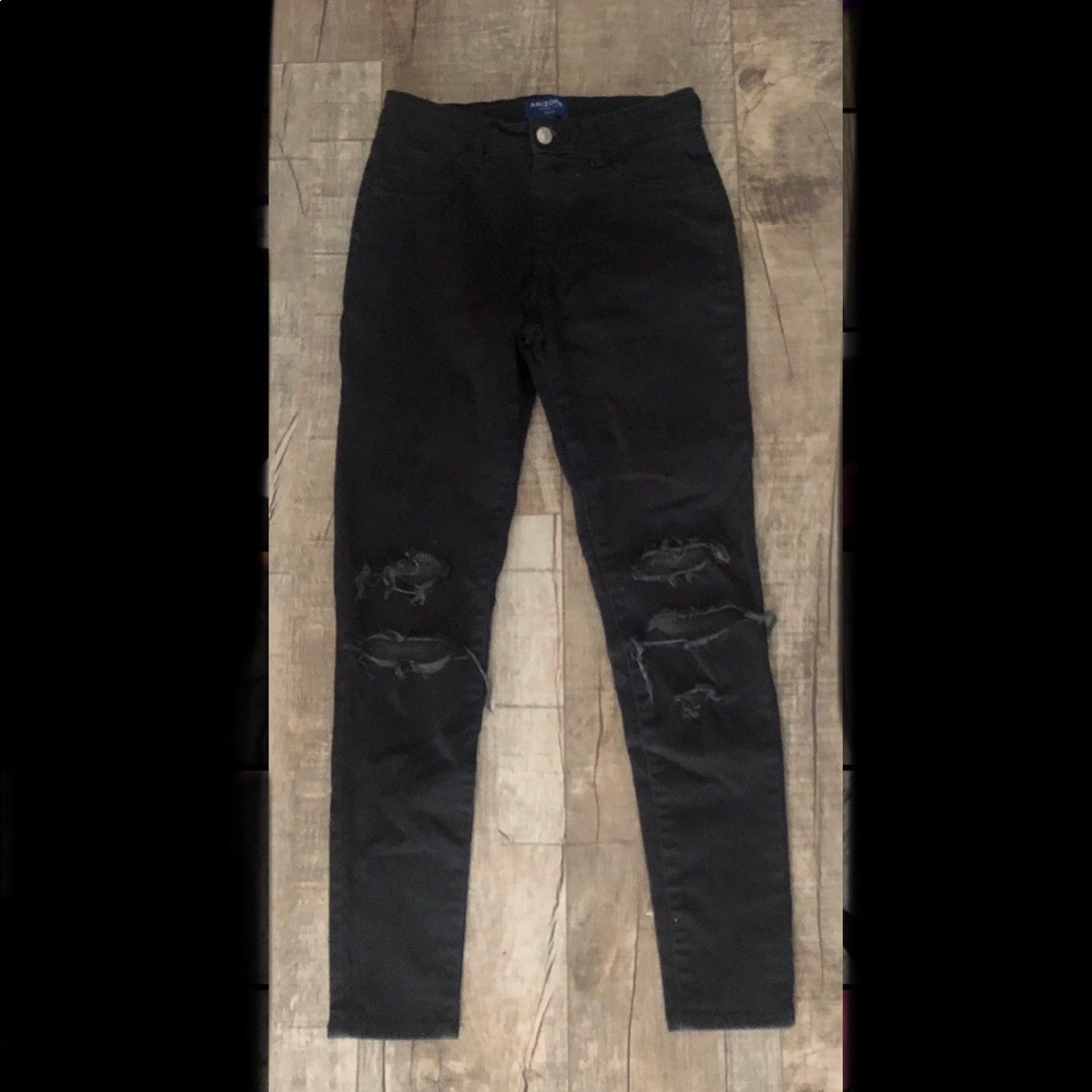 Hardly worn, like new Arizona rip jeans